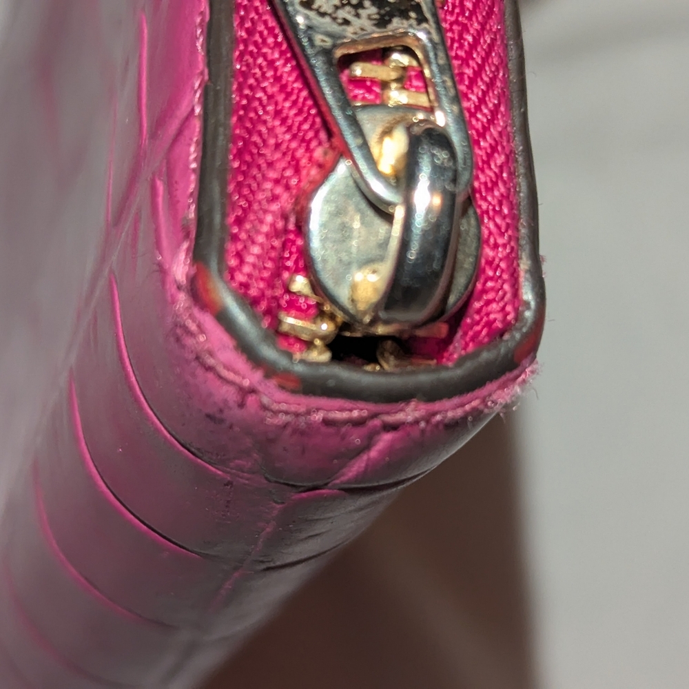 Michael Kors Pink Croc-Embossed Zip Wallet - Picture 15 of 16